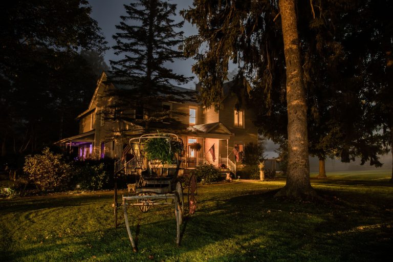 A Ghostly Guide To Upstate New York, From Haunted Hotels To Halloween Activities