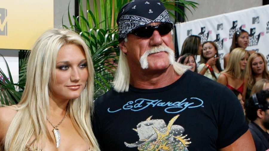Brooke Hogan Gets Closure After Viewing Father Hulk Hogan's Body 