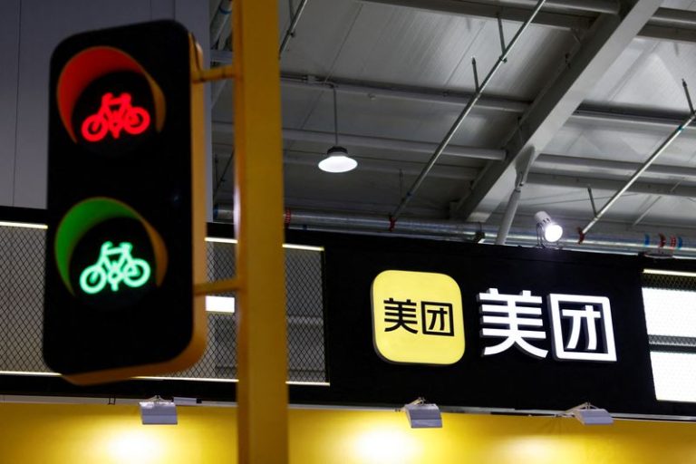 China Manufacturing Activity Shrinks For Fifth Straight Month In August