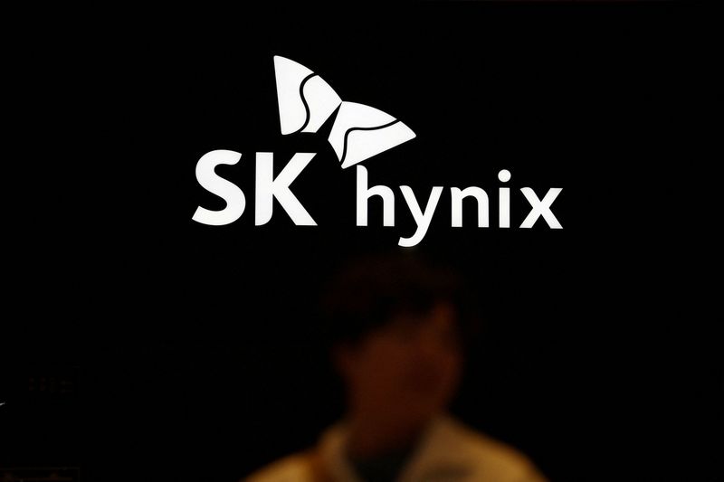 Shares In Samsung, SK Hynix Drop After US Makes It Harder To Make Chips In China