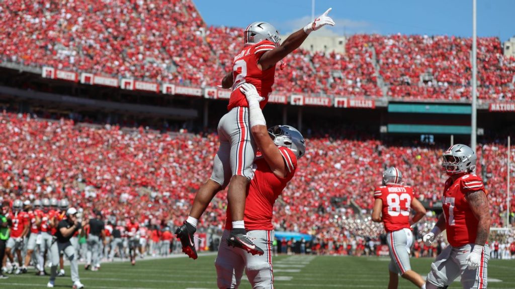 Ohio State's Defense Stymies Arch, No