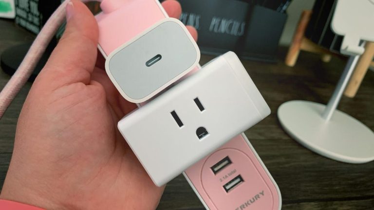 These 7 Smart Plug Hacks That Saved Me Time, Money, And Energy (and How I Set Them Up)