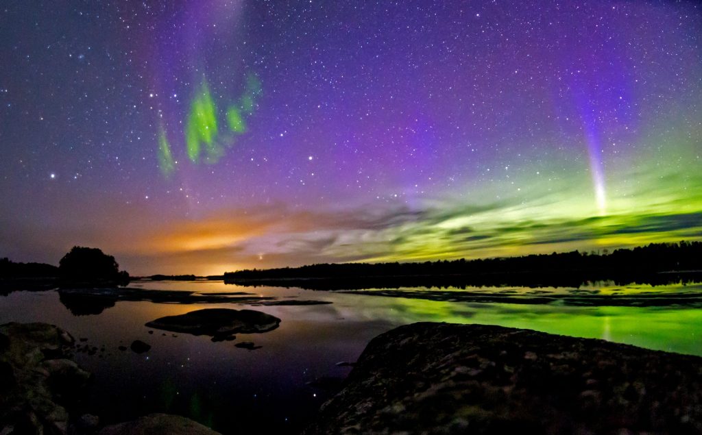 Where Can You See The Northern Lights In The US Beyond Alaska?