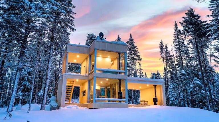 These Wintery Airbnbs Are Straight Out Of A Hallmark Movie