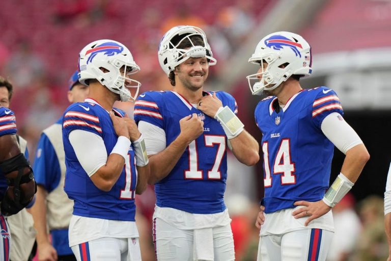 NFL Weekend 1 Picks: Lions, Ravens, Vikings Will Thrive On The Road