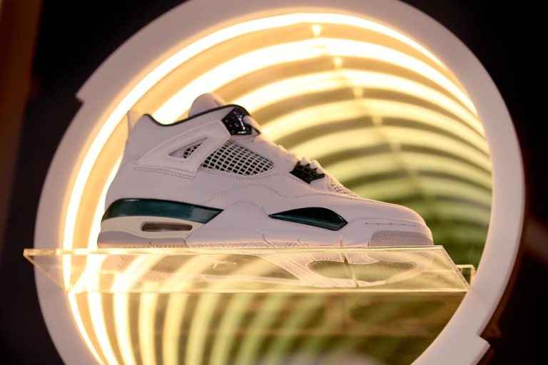 Dick’s Bets On Foot Locker To Kick Start Global Growth Across Brands
