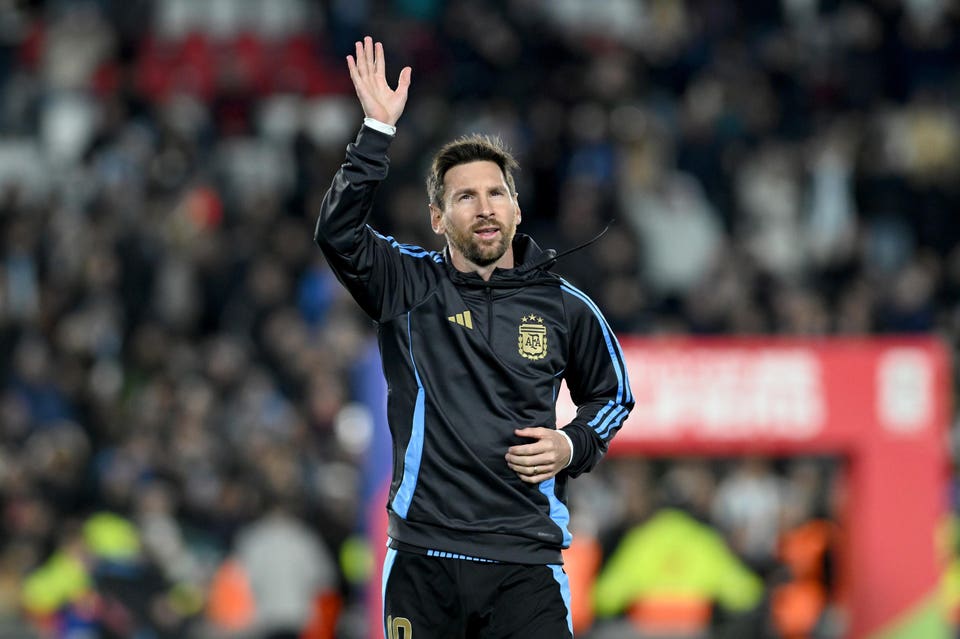 Emotional Lionel Messi Scores Twice In Final Home World Cup Qualifier