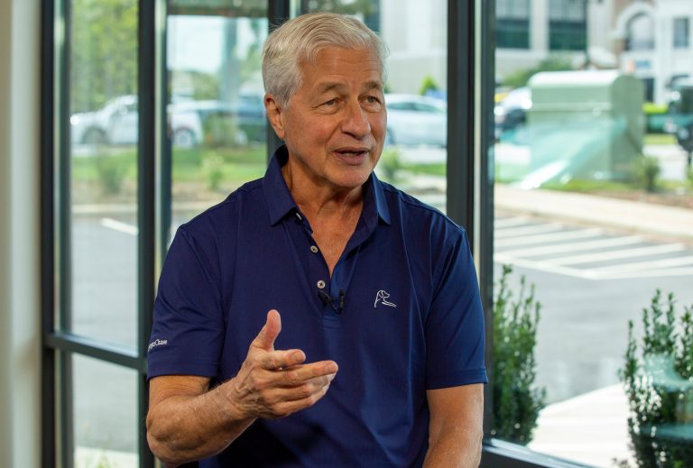 JPMorgan CEO Jamie Dimon Says The Economy 'is Weakening'