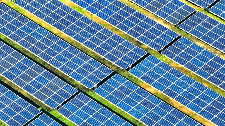 Meridian And Nova To Form JV For 400MW New Zealand Solar Project