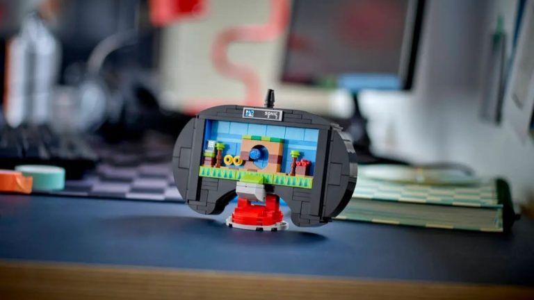 Lego's Newest Sega Genesis Set Taps Into '90s Nostalgia