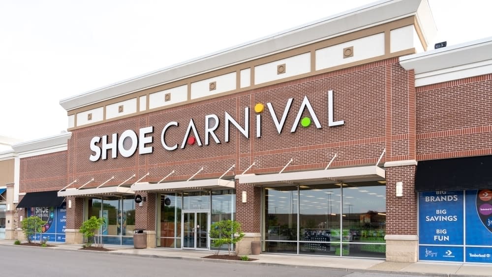 Shoe Carnival Lifts Profit Outlook As CEO Praises Rebanner Momentum, Stock Soars