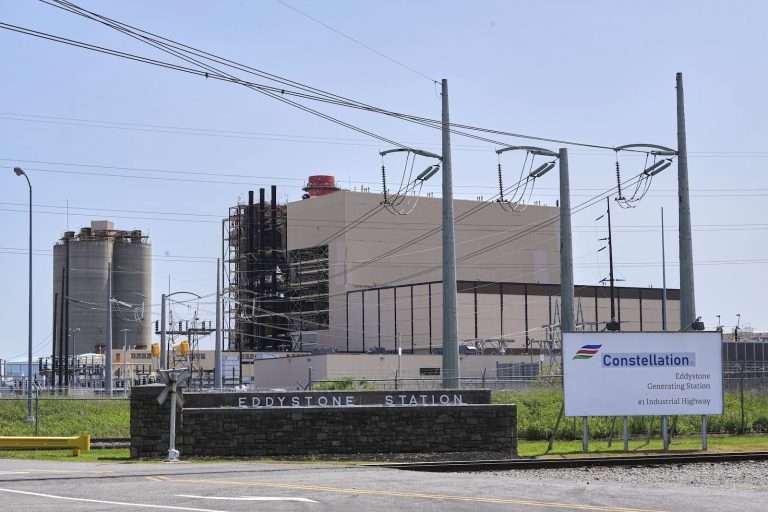 Nobody Wants This Gas Plant. Trump Is Forcing It To Stay Open