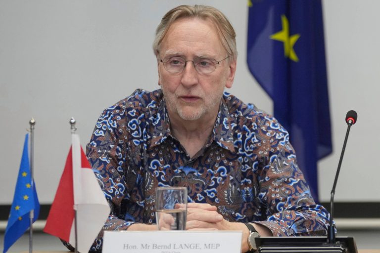 ‘I Guess There Will Be Some Amendments’: EU Trade Negotiator Is Having Second Thoughts About Deal With Trump