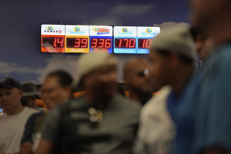 Powerball Goes 41 Straight Draws Without A Winner, Sending Jackpot To $1