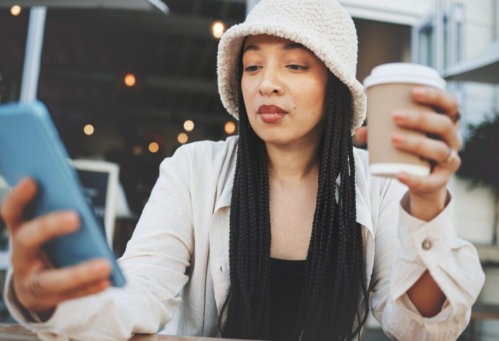 Job Hopping Gen Z Only Stay In Each Job 1 Year And 54% Are Regularly Browsing For Their Next Role—but A Report Says They’re Not Disloyal Villains