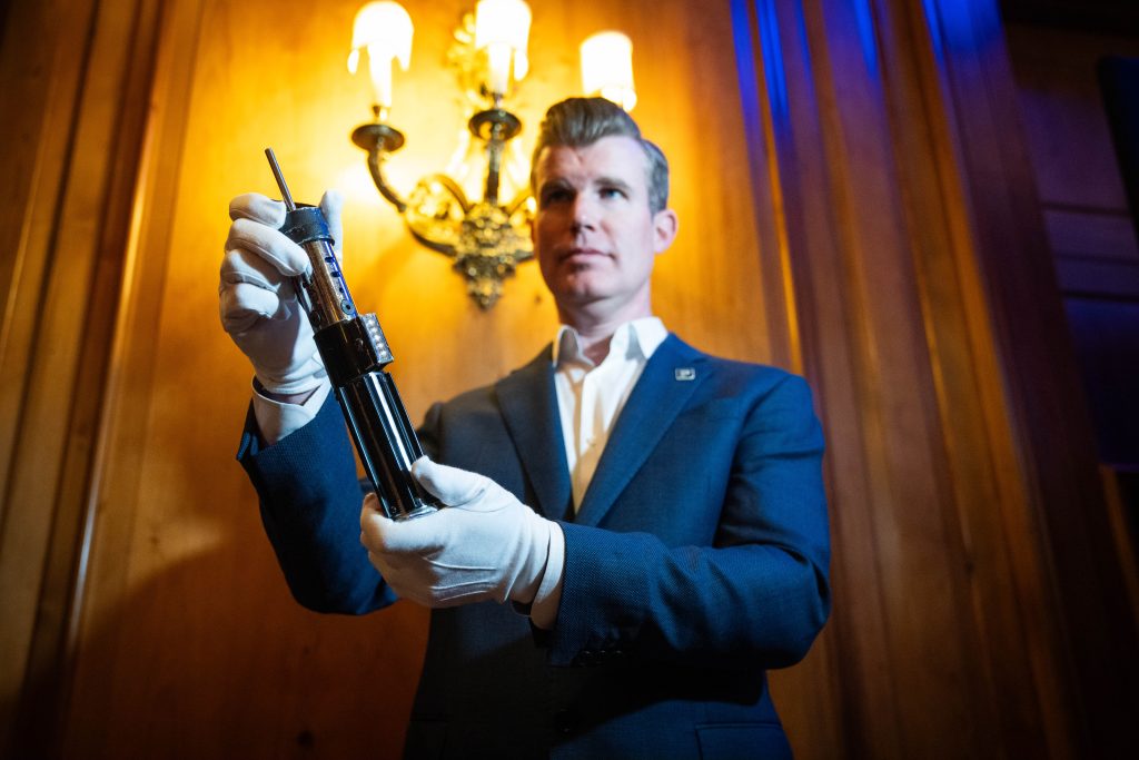 Darth Vader Lightsaber Sells For Record $3