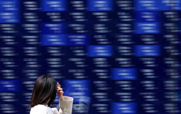 Europe Stocks Steady, Bonds Struggle Ahead Of Crucial US Data This Week