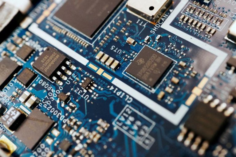Abu Dhabi Backed G42 Aims To Diversify Chip Suppliers For AI Campus, Semafor Reports