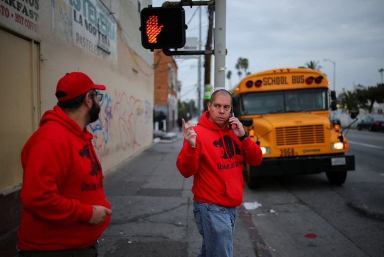 Citizens Are Tracking ICE In Real Time To Warn Migrants