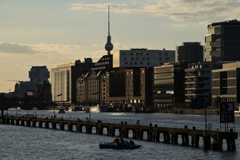 German Economy Seen Growing Only 0