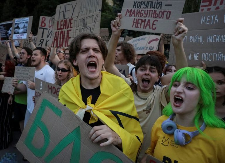 Row Flares Again Between Key Ukraine Law Enforcement Agencies