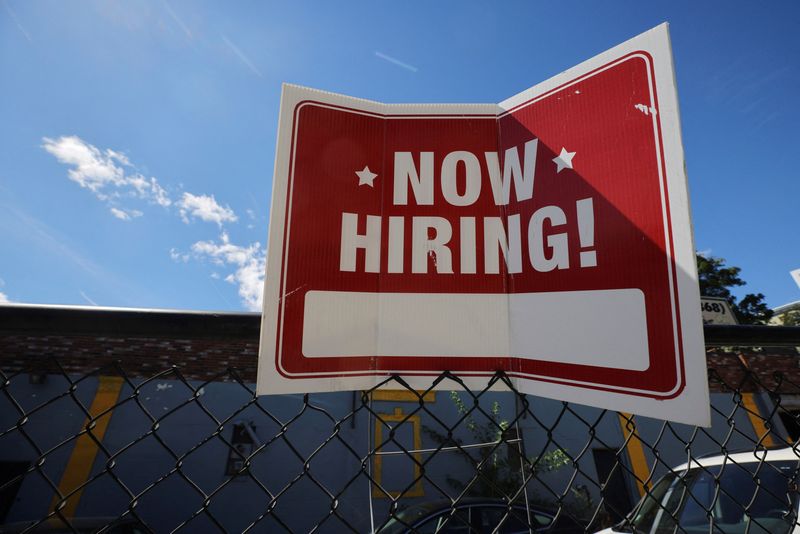 Lackluster US Job Growth Anticipated In August; Focus On Revisions