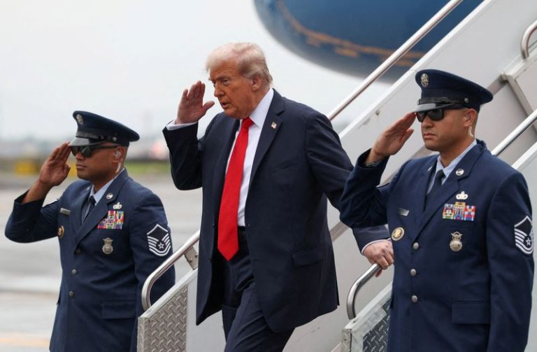 After Issuing 'last Warning' To Hamas, Trump Eyes Gaza Deal 'soon'