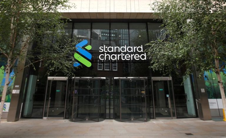 StanChart Expects Fed To Cut Rates By 50 Bps Next Week After Weak Jobs Data