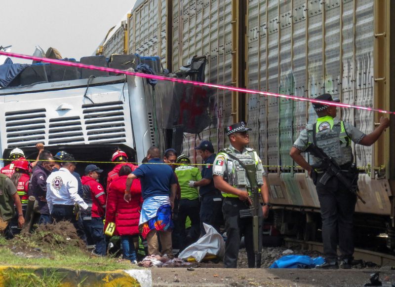 Ten People Killed, 61 Hurt After Mexican Train Hits Double Decker Bus