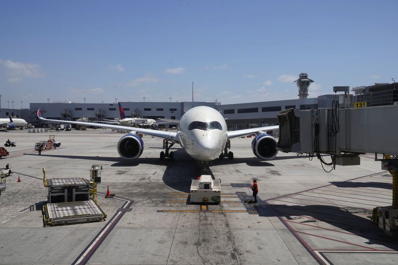 US FAA Issues Safety Alert On Risks Posed By Passenger Lithium Batteries On Planes