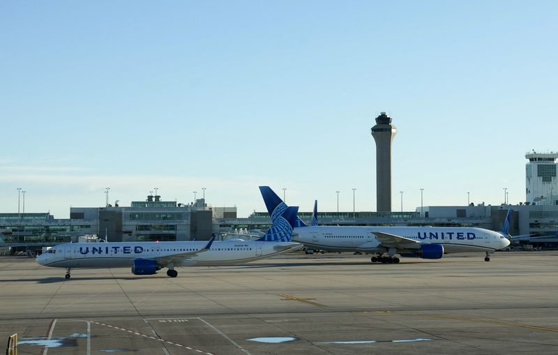 United Airlines CEO Declares Ultra Low Cost Model Unviable