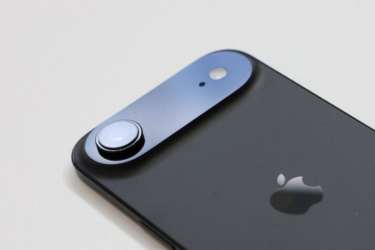Slim IPhone Air Could Be A Design Win For Apple, Say Analysts