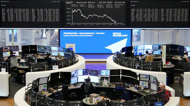 European Shares Slip As Healthcare Stocks Weigh, France In Focus