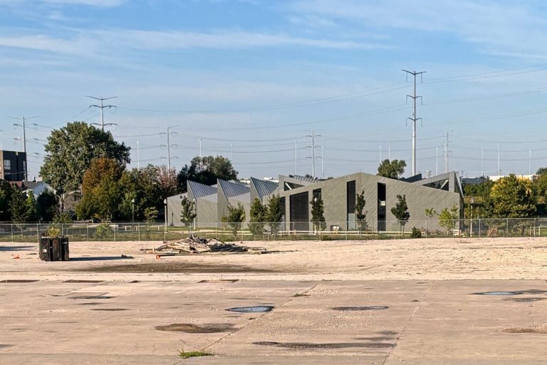 A Contaminated Riverside Lot In Chicago’s Bridgeport Neighborhood Is Poised For Cleanup By Peoples Gas