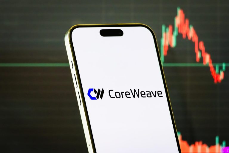 CoreWeave Stock Sinks As Insiders Sell Shares At 'very Rapid Pace'