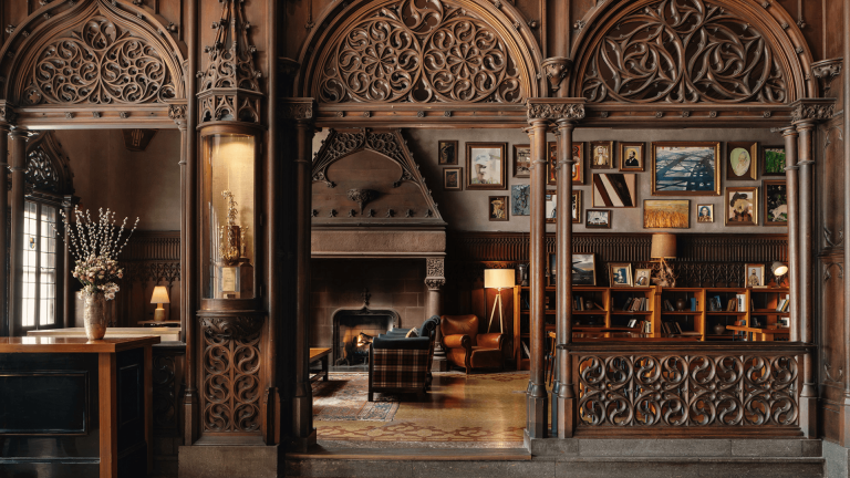 Where To Stay In Chicago If You Like To Eat