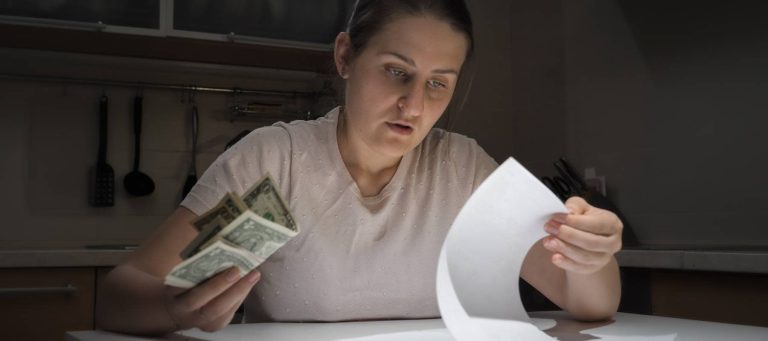 52% Of Americans Live Paycheck To Paycheck, Says Ramsey Solutions — And They Don’t Expect Relief Anytime Soon