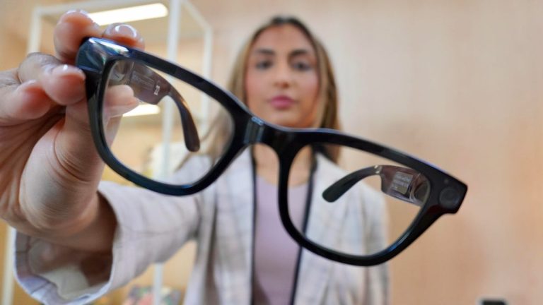 Samsung 'Galaxy Glasses' Powered By Android XR Are Reportedly On Track To Be Unveiled This Month