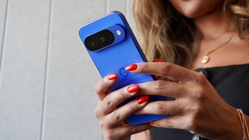 I Used These 14 Secret Codes To Enable Hidden Menus On My IPhone And Android