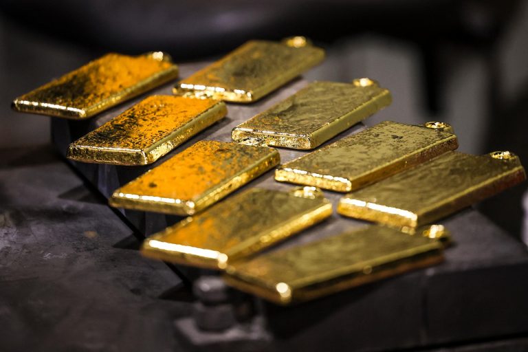 Gold Hits Record As Central Bank Holdings Top US Treasuries For First Time Since 1996