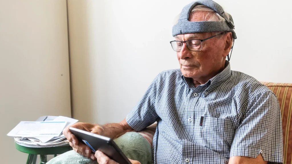 A 3 Minute Brainwave Test Could Spot Alzheimer’s Years Before Symptoms