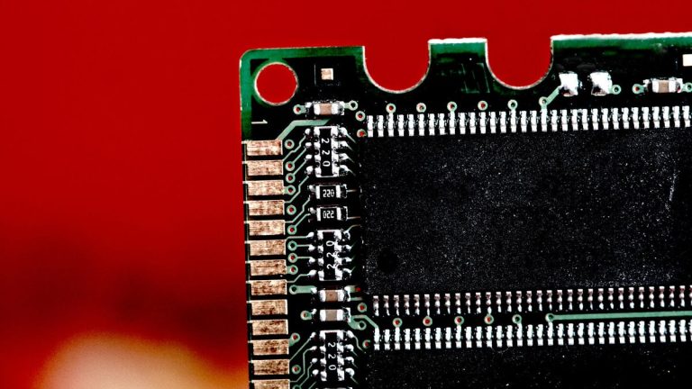 How Much RAM Does Your Linux PC Really Need In 2025? I Did The Math