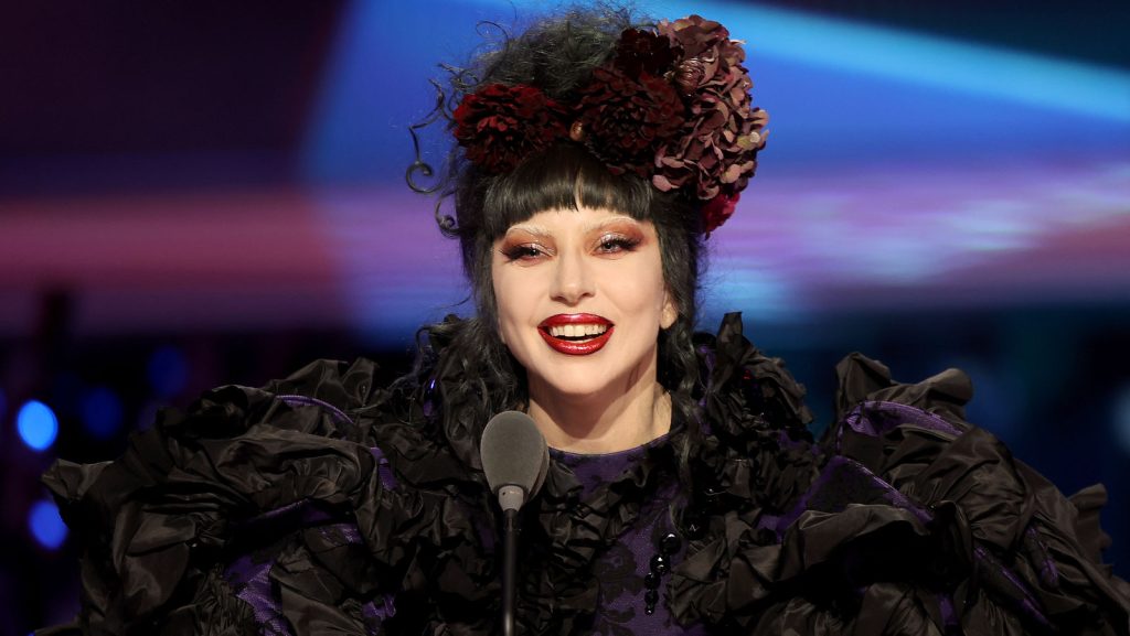 Lady Gaga Delivers Inspiring Speech After MTV VMAs Artist Of The Year Win