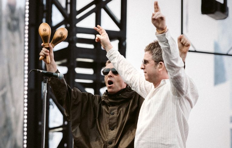 Listen To Oasis’ Official Live Recording Of ‘Wonderwall’ From Dublin