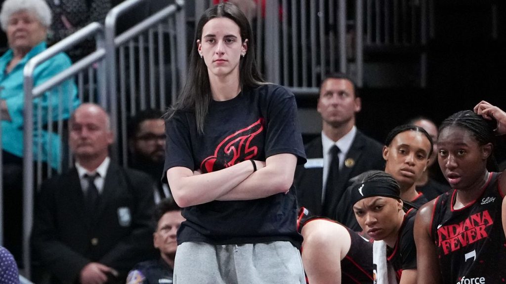 Fever's Clark Does 5 On 0 Work; Still Not Cleared