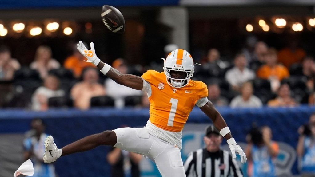 Vols Lose Starting CB Gibson For 'extended Period'
