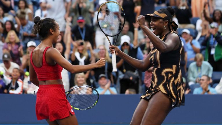 Venus, Fernandez Keep Rolling Into Doubles Final 8