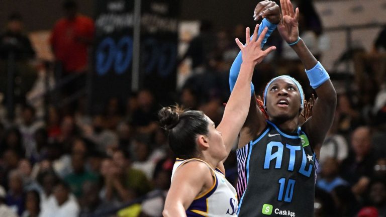 Dream's Howard Does It Again, Sinks Record 9 3s