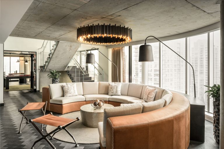 10 Best Affordable Hotels In Vancouver, Canada (2025)