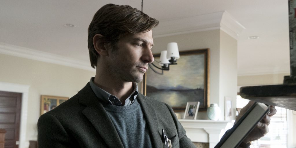 The Haunting Of Hill House: A Chilling Opening That Instantly Hooks You